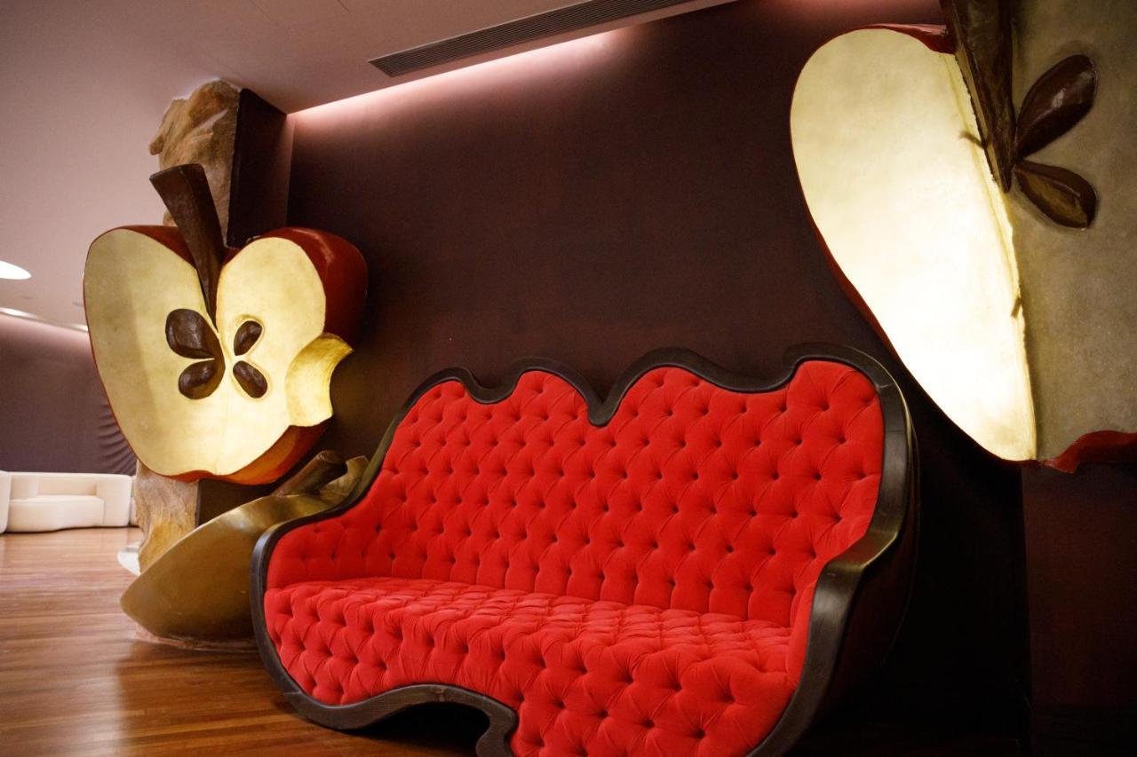 Arka Art Hotel Kashari Εξωτερικό φωτογραφία The Apple sofa