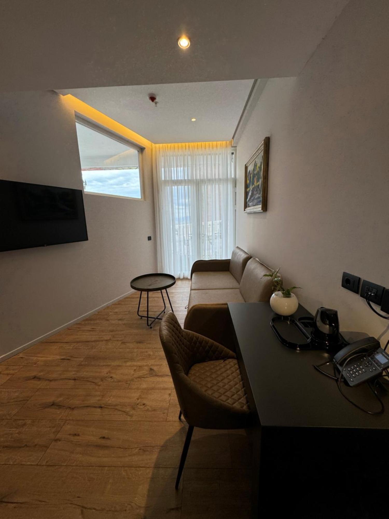 Arka Art Hotel Kashari Εξωτερικό φωτογραφία A room at the hotel